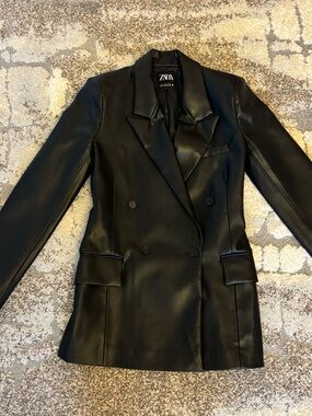 Zara Black Fitted Faux Leather Double-Breasted Blazer Jacket